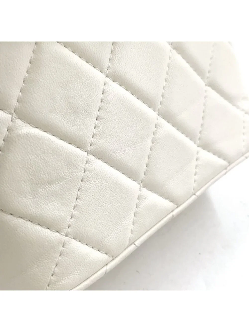 Chanel Quilted Small Box Random Lambskin White Chain Shoulder Bag Gold